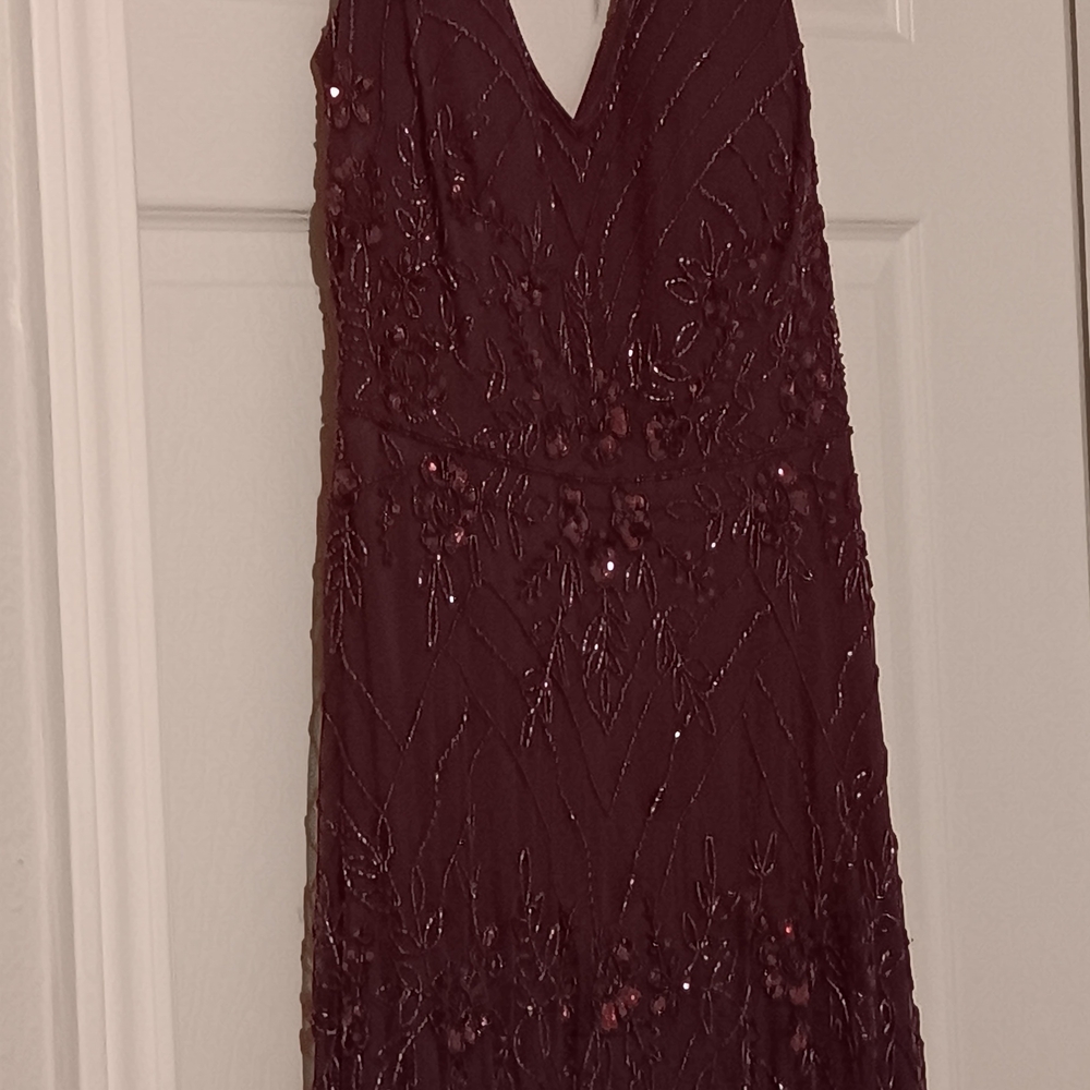 Adrianna Papel Womens Sz 16 Beaded With Sequins Formal Gown. Merlot. Sleeveless.